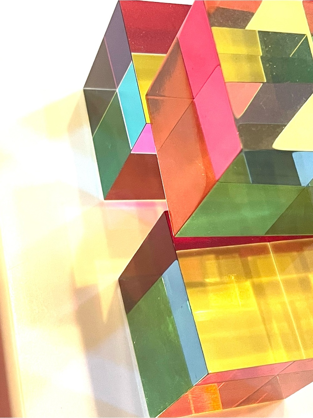 3 Dichroic Acrylic Cubes - Picture 2 of 6